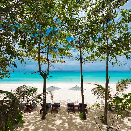 Hotel The Surin Phuket Esterno foto