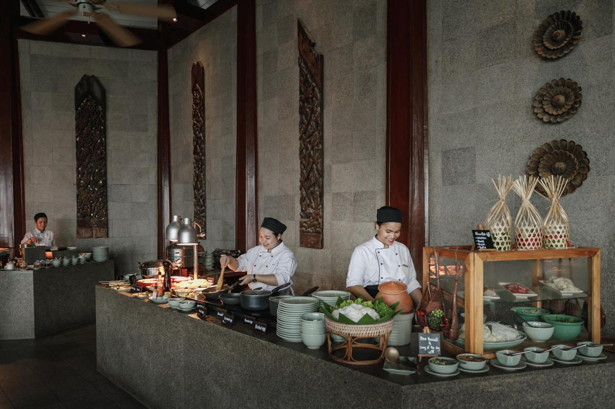 Hotel The Surin Phuket Esterno foto