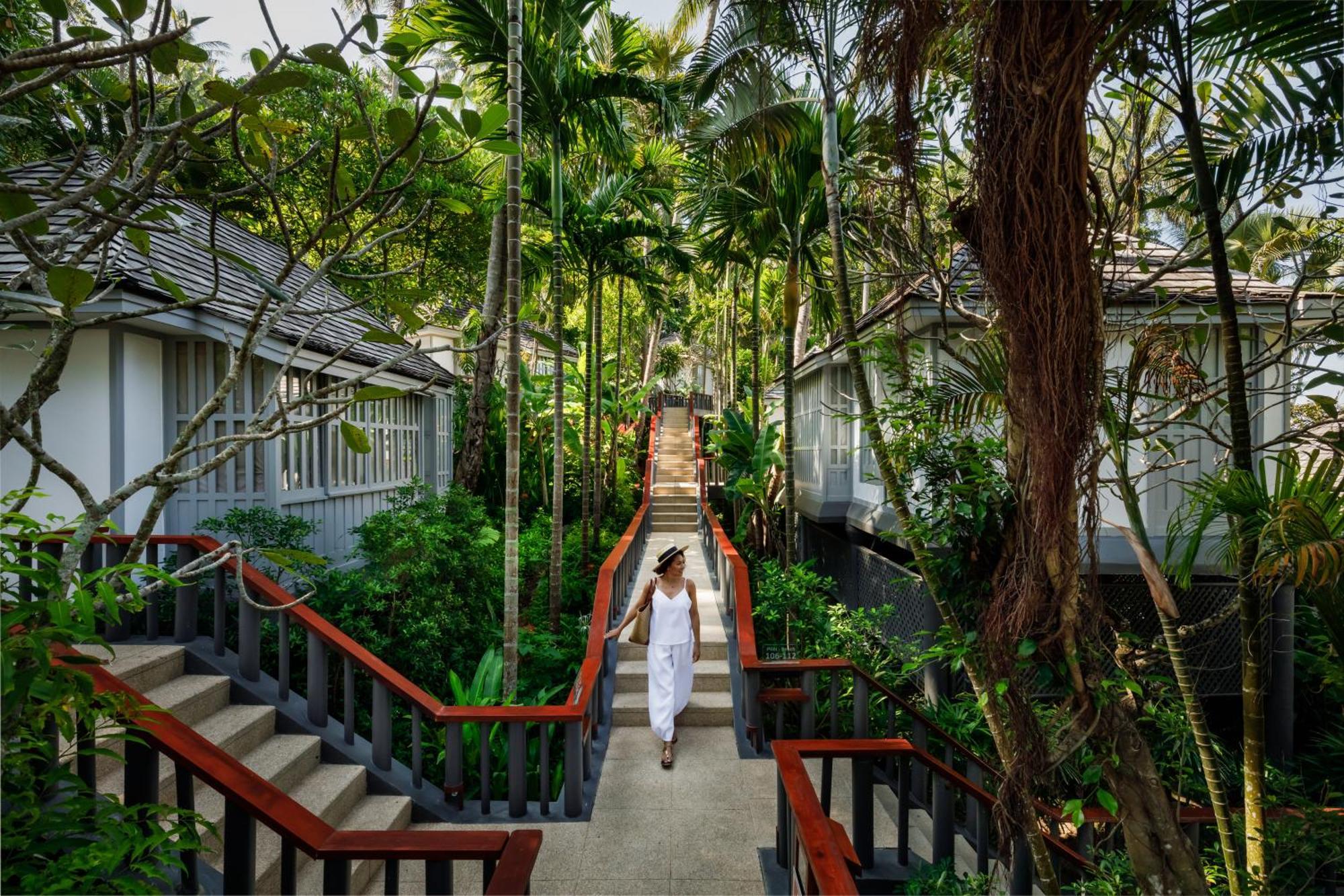 Hotel The Surin Phuket Esterno foto