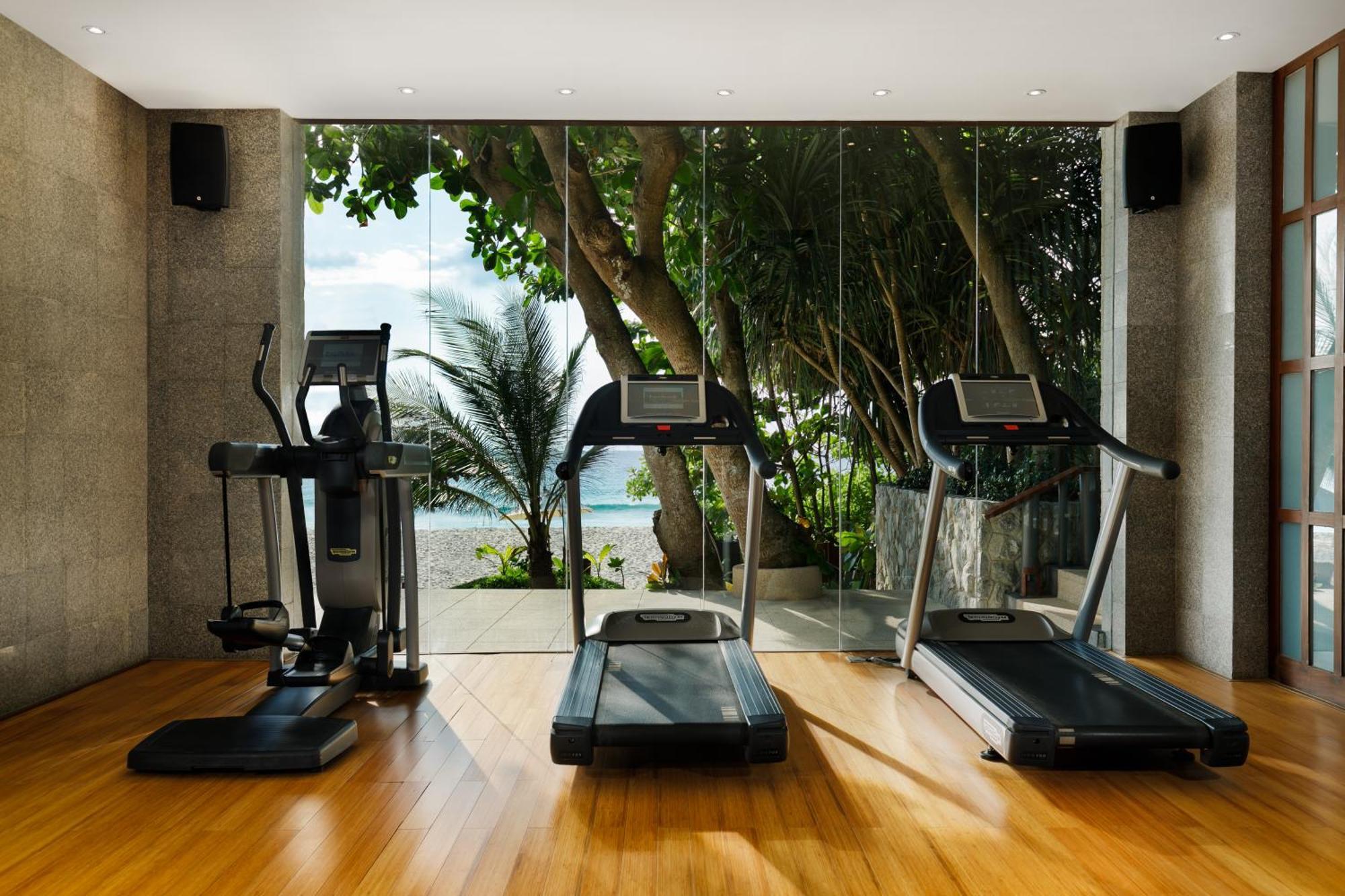 Hotel The Surin Phuket Esterno foto