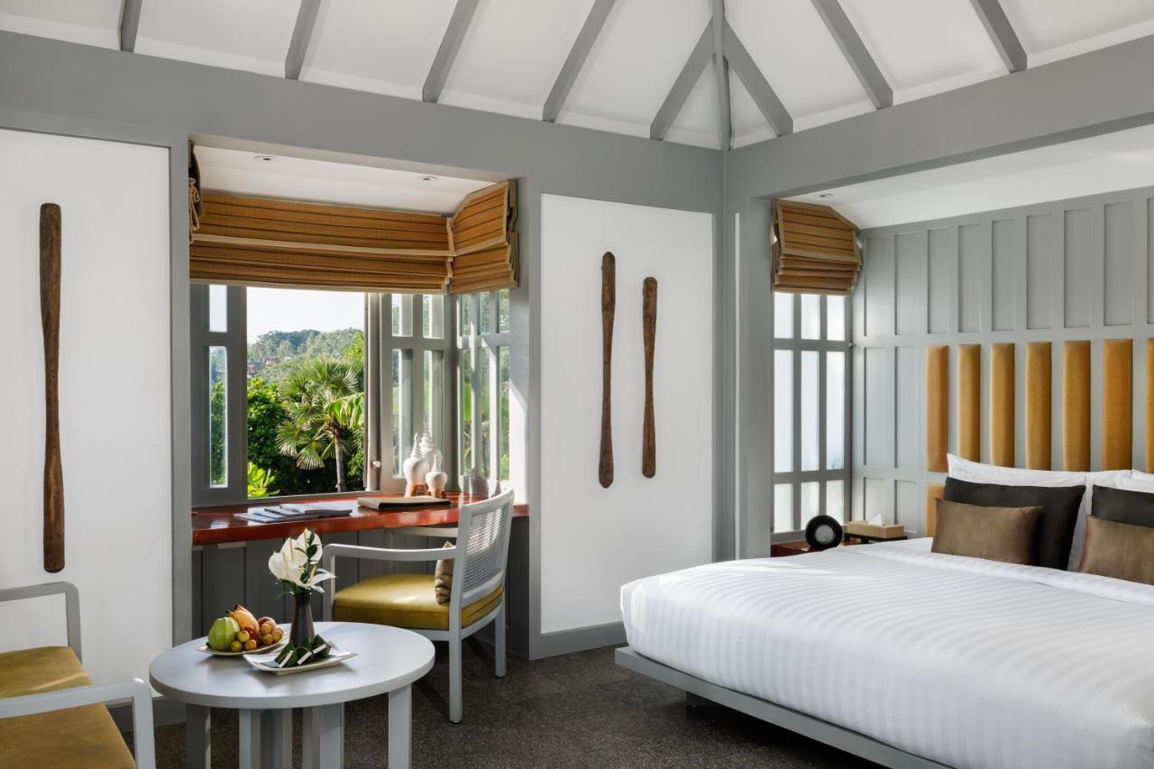Hotel The Surin Phuket Esterno foto
